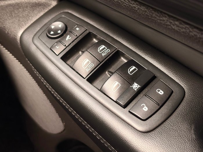 2020 Jeep Grand Cherokee Night Eagle