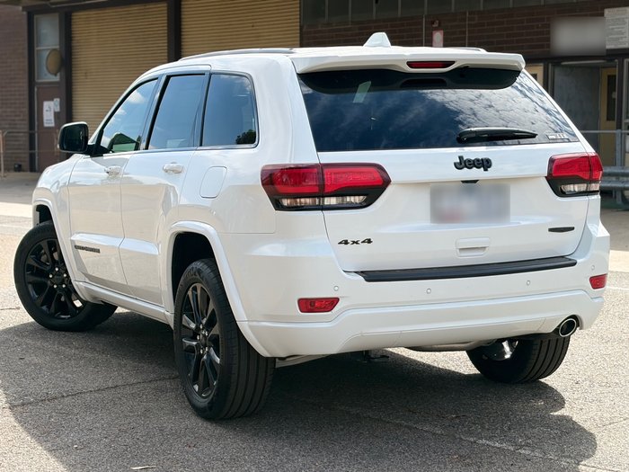 2020 Jeep Grand Cherokee Night Eagle