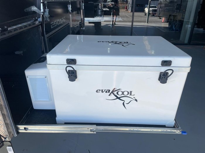 2019 Cub Escape