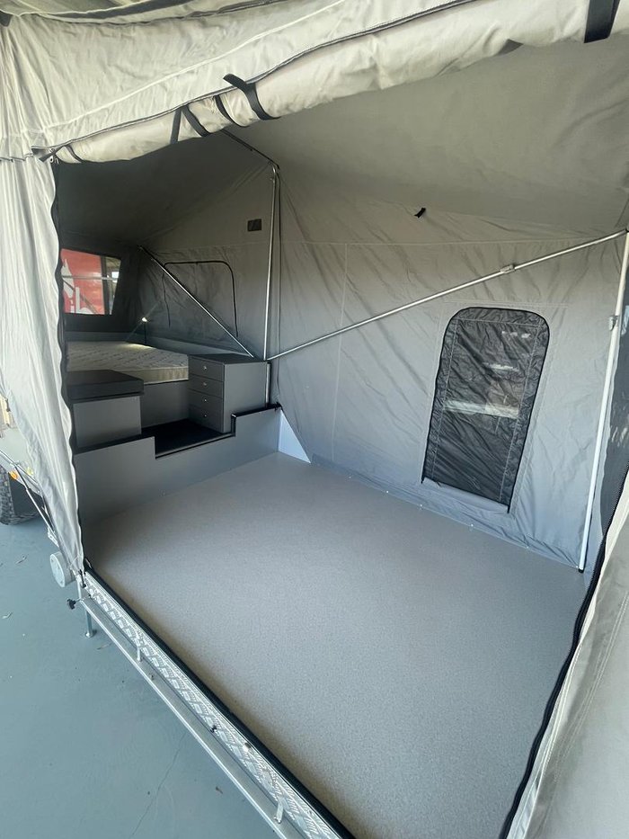 2019 Cub Escape