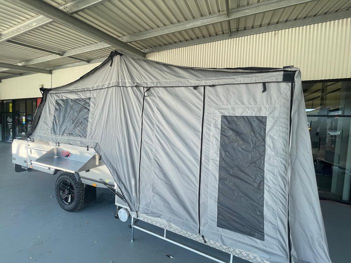 2019 Cub Escape