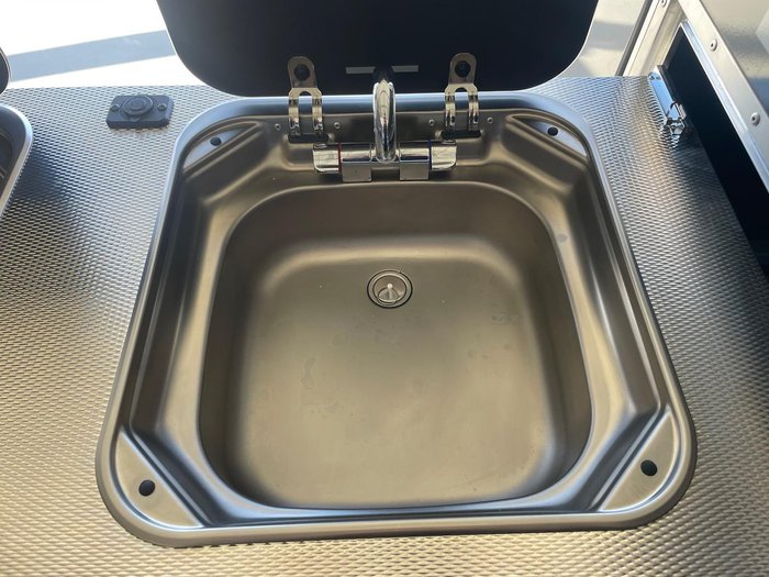 2019 Cub Escape