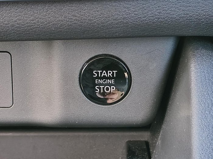 2025 Nissan X-TRAIL ST