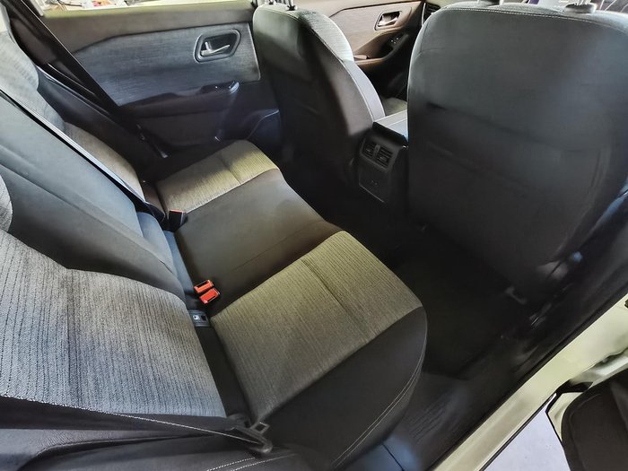 2025 Nissan X-TRAIL ST