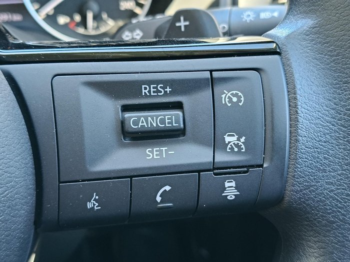 2025 Nissan X-TRAIL ST