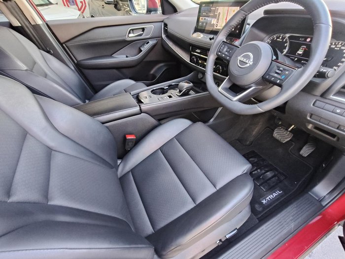 2025 Nissan X-TRAIL ST-L