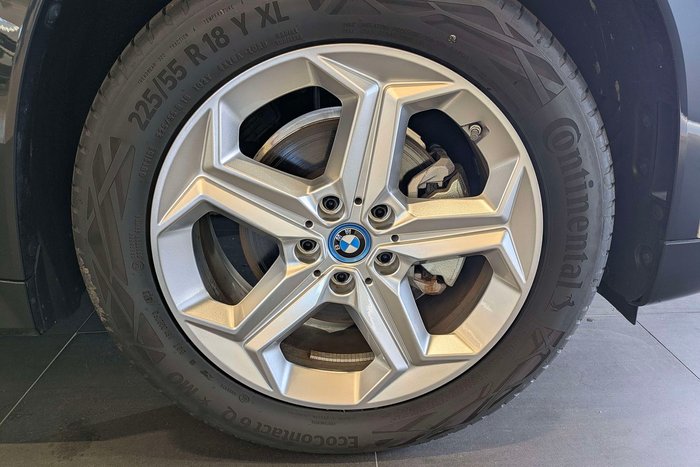 2024 BMW iX1 eDrive20 xLine