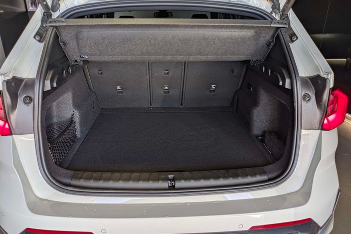 2024 BMW iX1 eDrive20 xLine