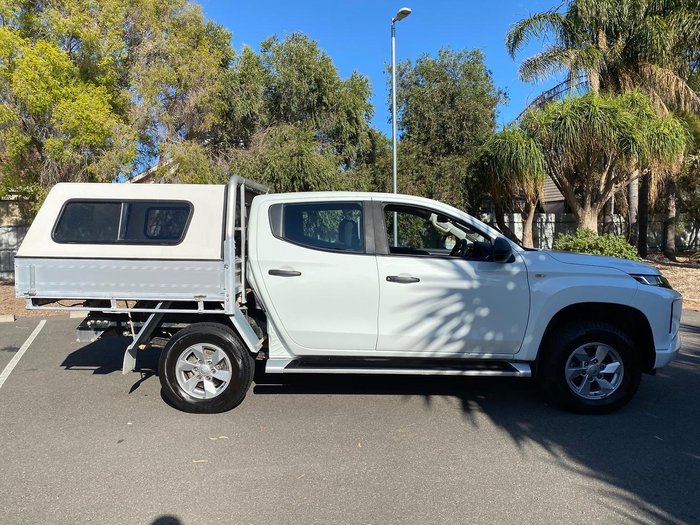 2019 Mitsubishi Triton GLX+ MR MY19 4X4 Dual Range White