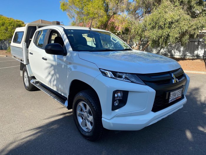 2019 Mitsubishi Triton GLX+ MR MY19 4X4 Dual Range White