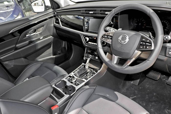 2024 SsangYong Korando Ultimate LTD C300 MY23 Grand White