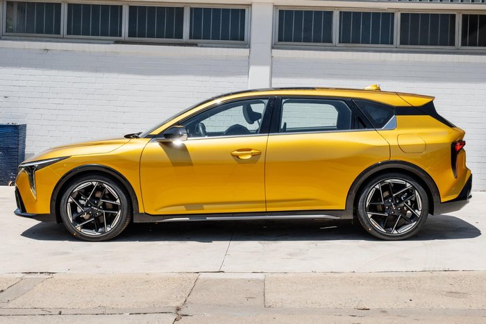 2025 Kia K4 GT-Line