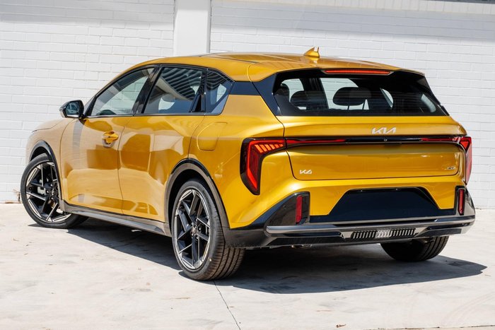 2025 Kia K4 GT-Line