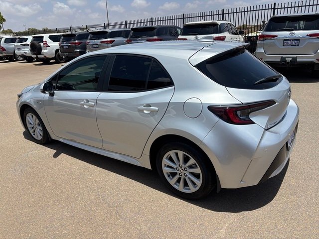 2024 Toyota Corolla Corolla Hatch 1.8L Hyb CVT SX 4E25120 001 Silver Pearl