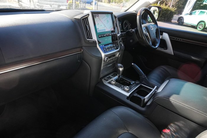 2020 Toyota Landcruiser Sahara