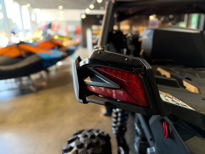 2024 Can-Am Maverick X3 X DS Turbo RR Maverick Black