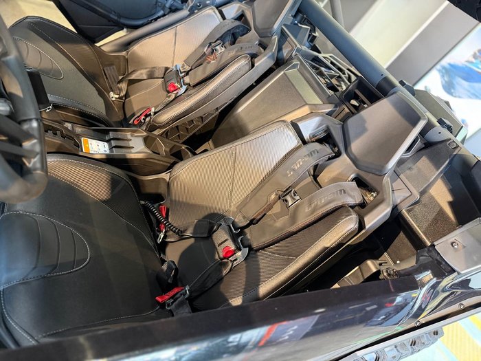 2024 Can-Am Maverick X3 X DS Turbo RR Maverick Black