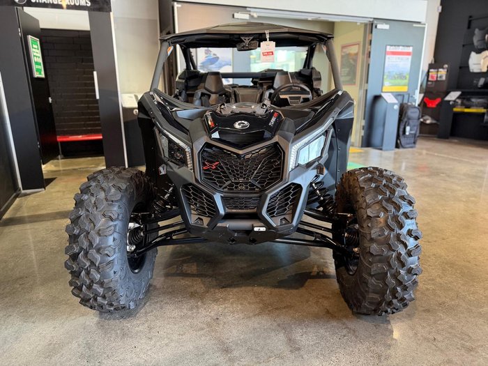 2024 Can-Am Maverick X3 X DS Turbo RR Maverick Black