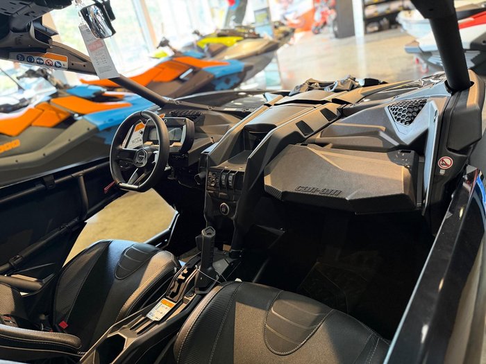 2024 Can-Am Maverick X3 X DS Turbo RR Maverick Black