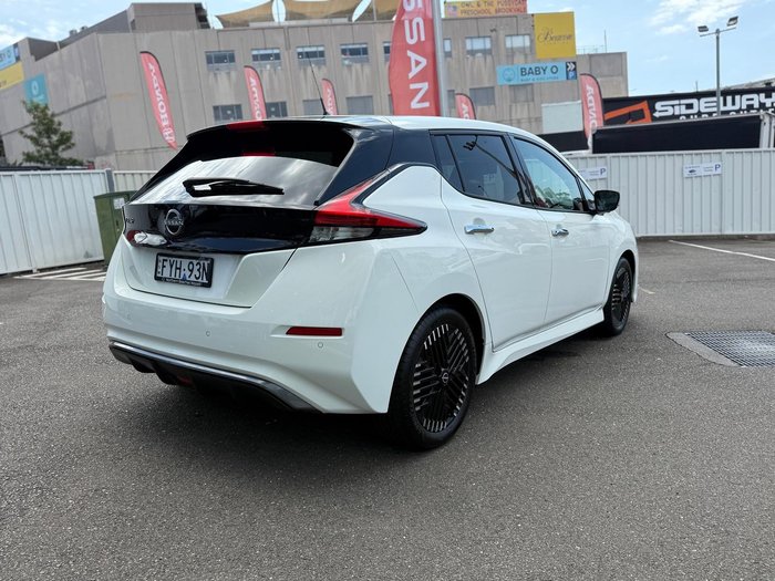 2023 Nissan LEAF