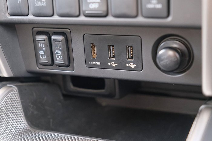 2023 Mitsubishi Triton Xtreme