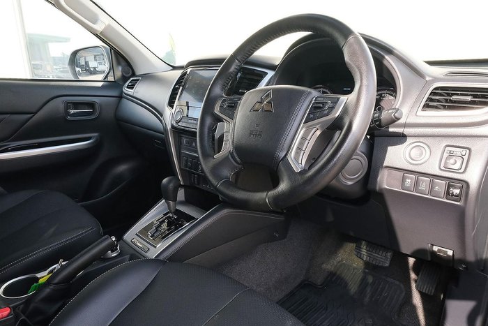 2023 Mitsubishi Triton Xtreme