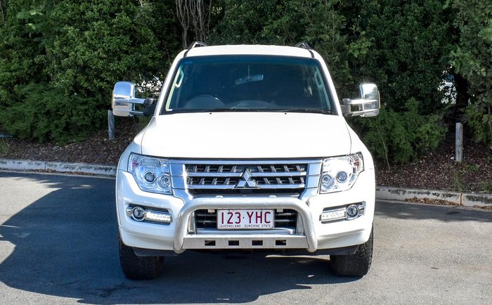 2017 Mitsubishi Pajero GLX