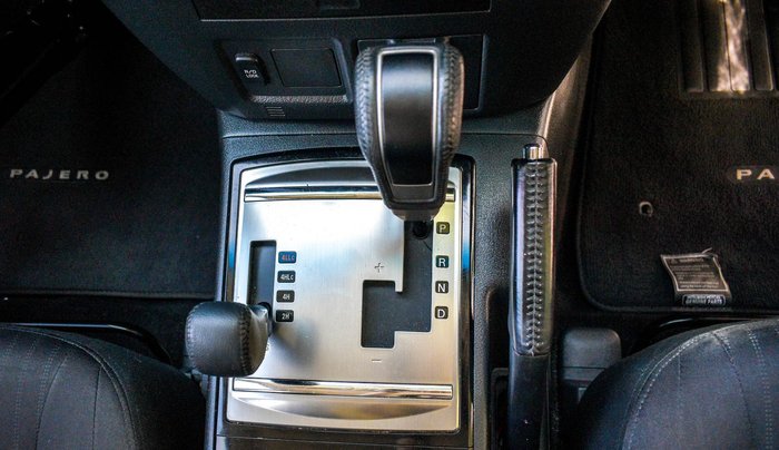 2017 Mitsubishi Pajero GLX