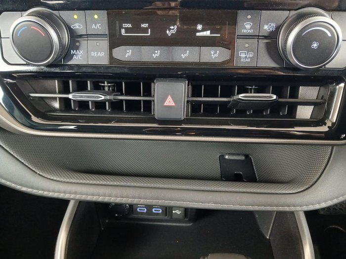 2022 Toyota Kluger GX