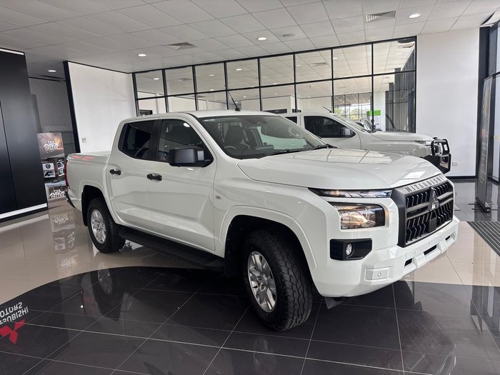 2025 Mitsubishi Triton GLX+