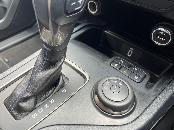 2020 Ford Everest Sport