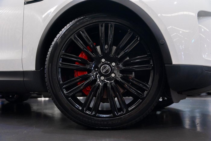 2019 Land Rover Discovery SD6 SE Series 5 MY20 4X4 Dual Range Fuji White