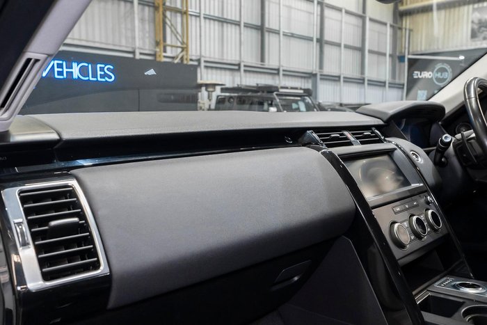 2019 Land Rover Discovery SD6 SE Series 5 MY20 4X4 Dual Range Fuji White