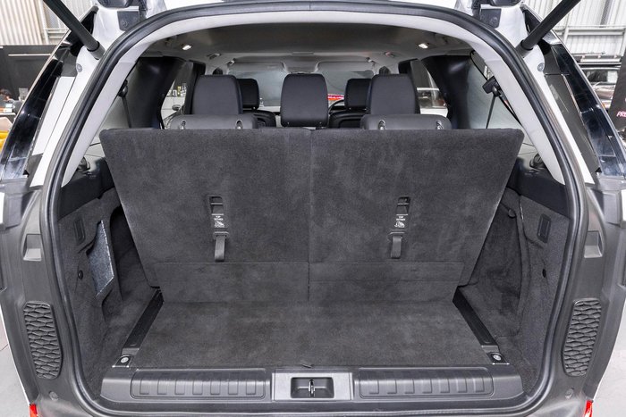 2019 Land Rover Discovery SD6 SE Series 5 MY20 4X4 Dual Range Fuji White