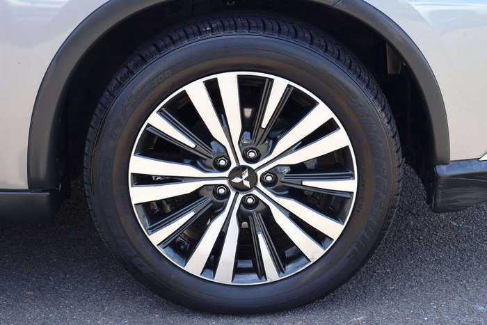 2018 Mitsubishi Outlander ES