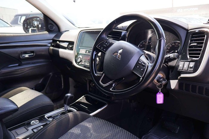 2018 Mitsubishi Outlander ES