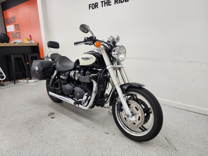 2008 Triumph SPEEDMASTER CREAM