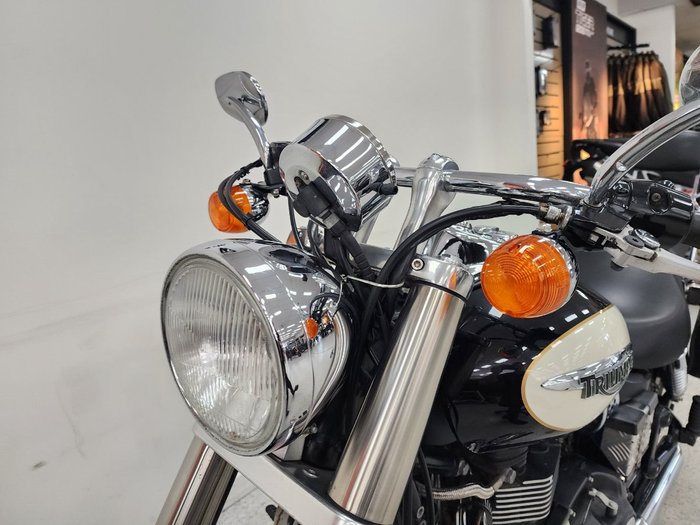 2008 Triumph SPEEDMASTER CREAM