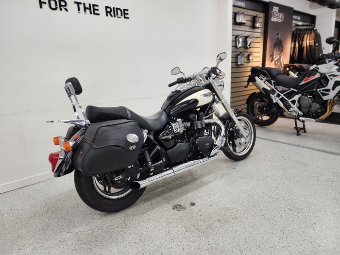 2008 Triumph SPEEDMASTER CREAM