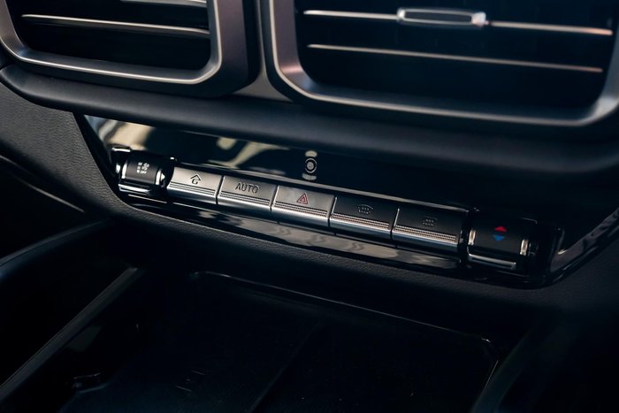 2025 LDV D90 Executive