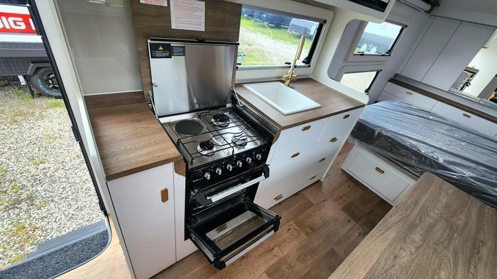 2026 JB Caravans Dirt Road Xtreme 22'6