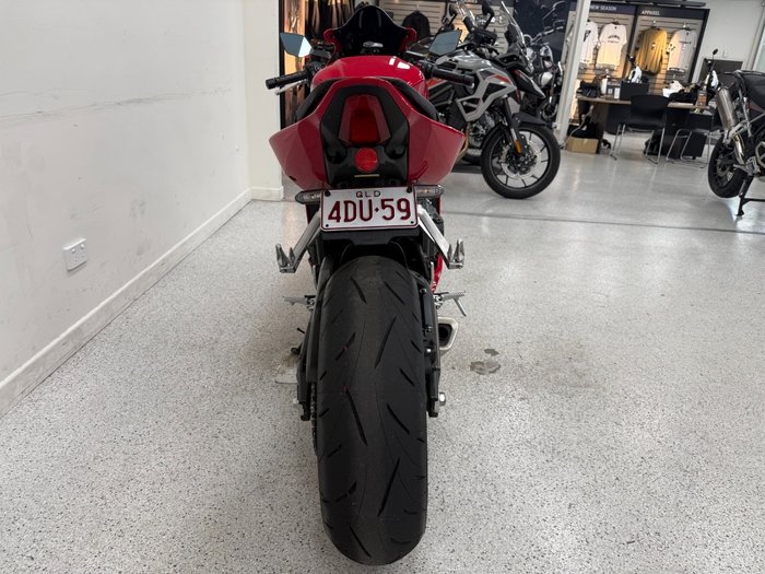 2025 Honda CBR650R Red