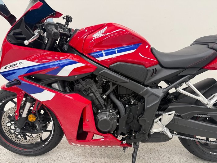 2025 Honda CBR650R Red