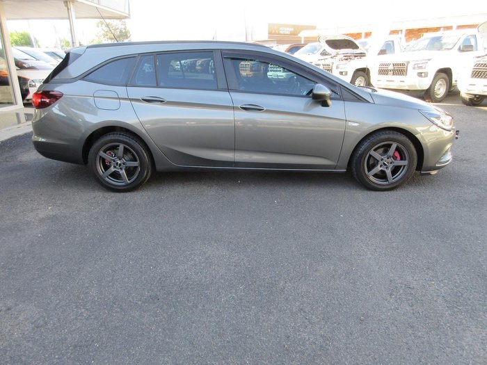 2017 Holden Astra LS+