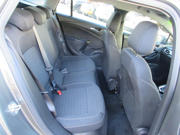 2017 Holden Astra LS+