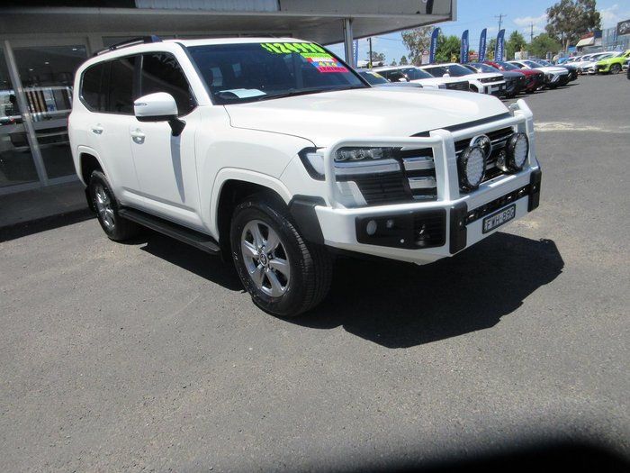 2023 Toyota Landcruiser VX