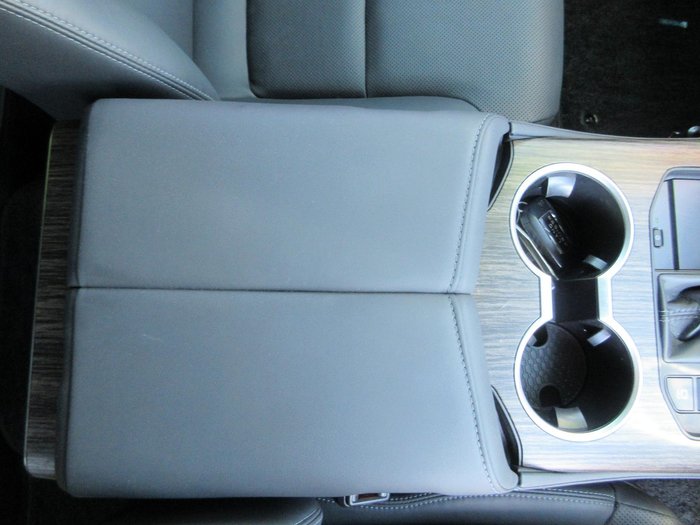 2023 Toyota Landcruiser VX