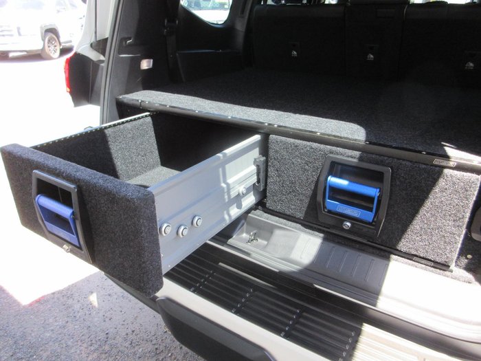 2023 Toyota Landcruiser VX