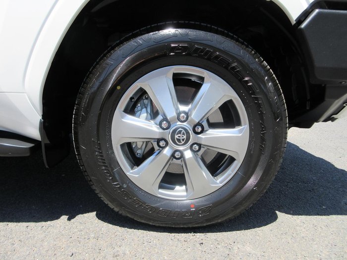 2023 Toyota Landcruiser VX