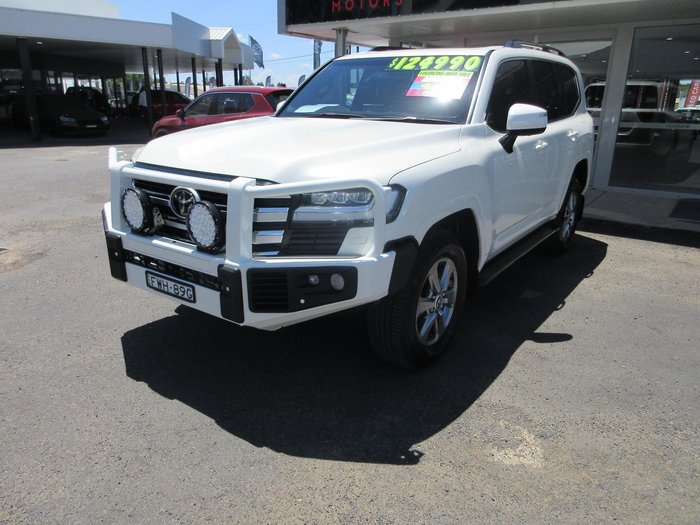 2023 Toyota Landcruiser VX